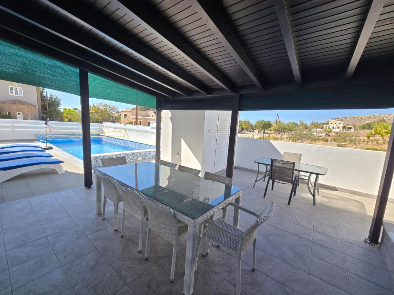 Michael Angelo Villa Paphos Exterior photo