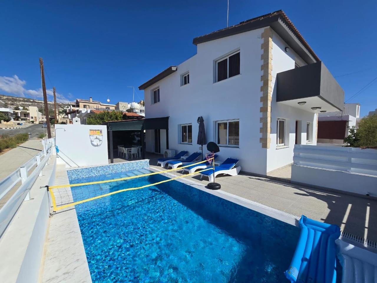 Michael Angelo Villa Paphos Exterior photo