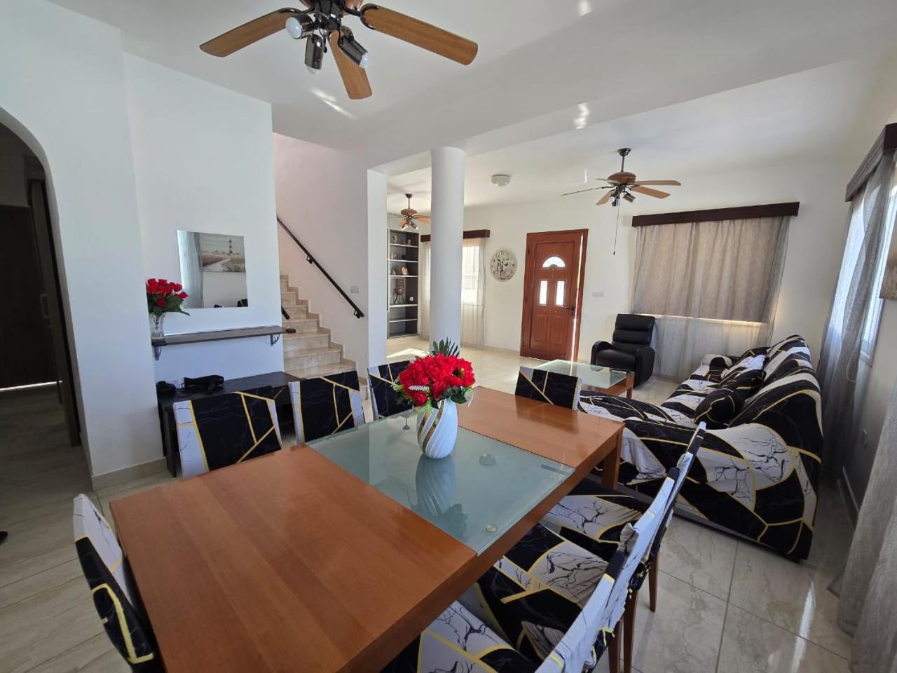Michael Angelo Villa Paphos Exterior photo
